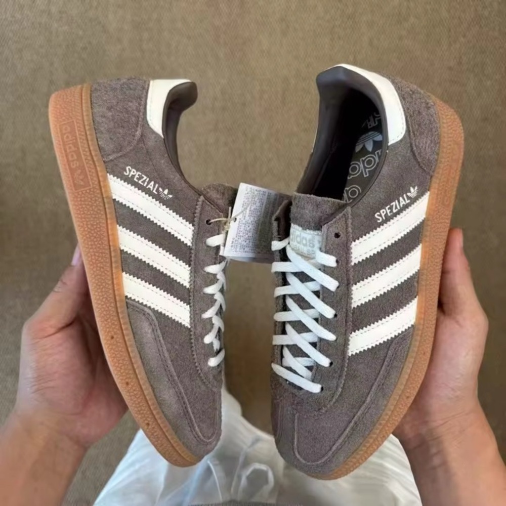 Adidas Spezial Brown Suede Gum Sole Sneakers Women’s Size 9
